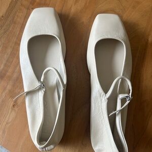 Aeyde- Maryjane Leather Ballerina Flats- Cream- Brand New- Size 37